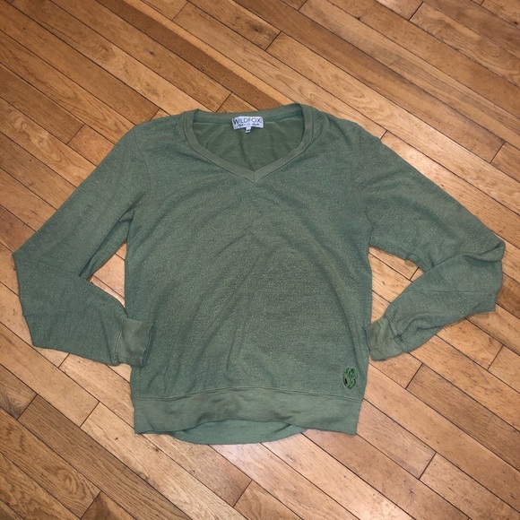 Wildfox Tops - Women’s Wildfox sweater long sleeve v neck top